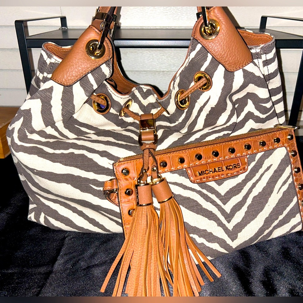 Michael Kors, purse and wallet slightly used but still in great condition